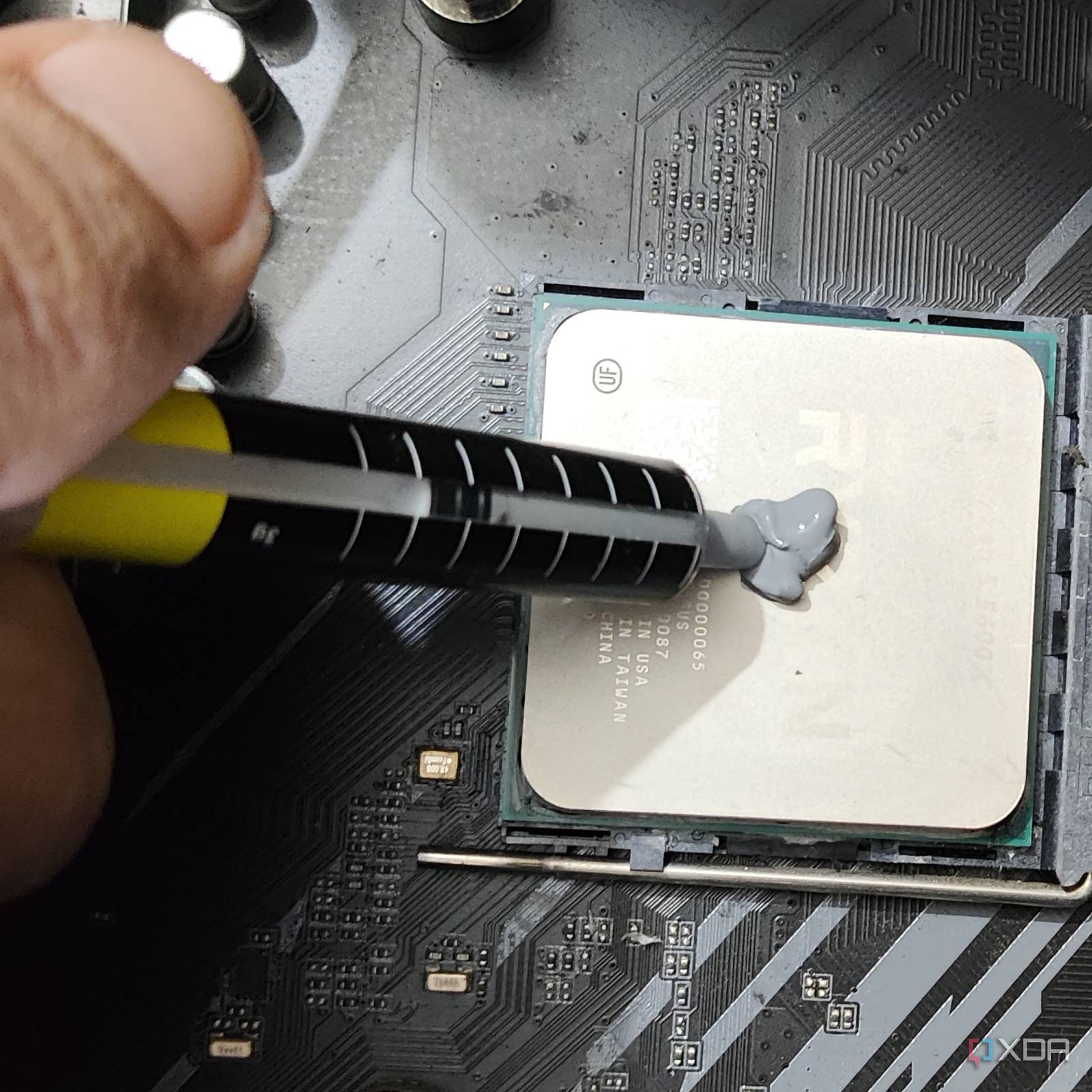 Заміна термопасти